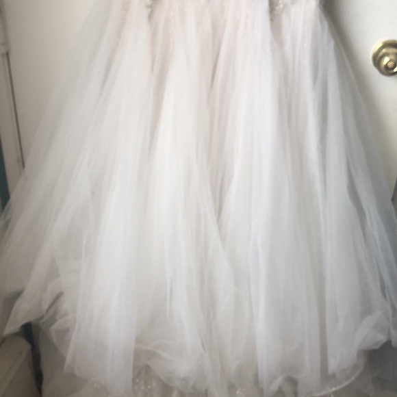 Ivory gorgeous size 8 Watters wedding dress - Picture 4 of 10
